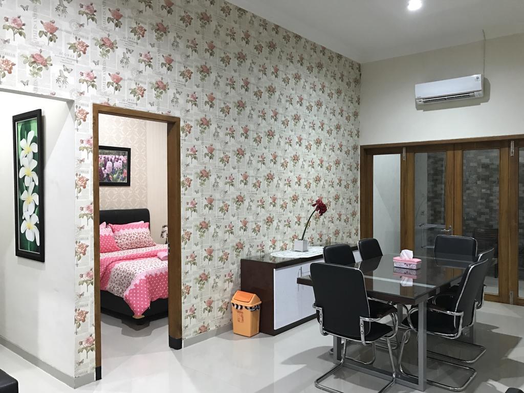 Nariska Suite Homestay بوروكيرتو المظهر الخارجي الصورة